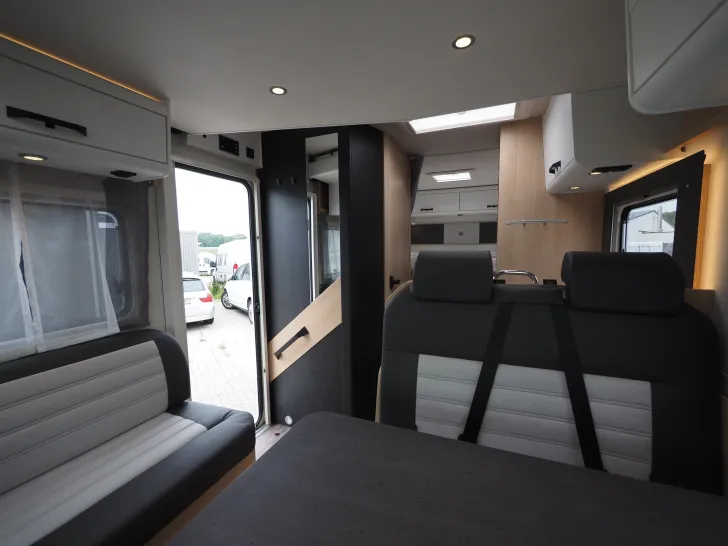 Fahrzeugbild Sunlight T 67 Adventure Edition #8