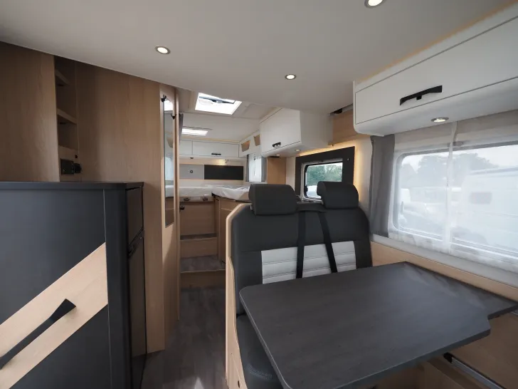 Fahrzeugbild Sunlight T 67S Adventure Edition, Automatik, Hubbett #5