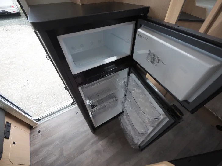 Fahrzeugbild Sunlight T 67S Adventure Edition, Automatik, Hubbett #8