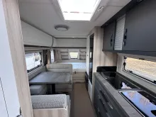 Fahrzeugbild Hobby De Luxe 490 KMF #7