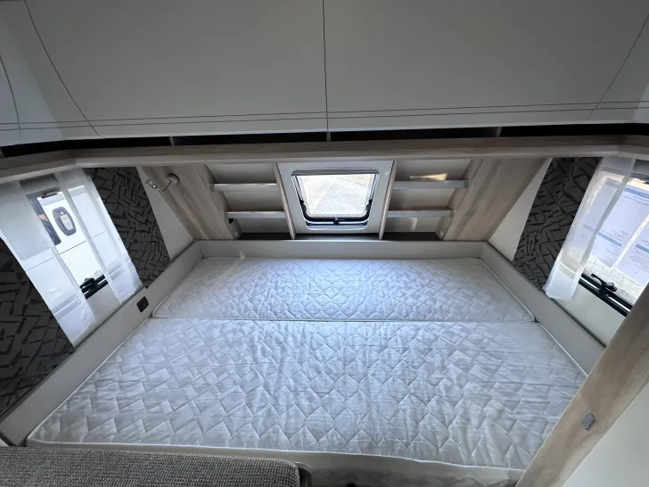 Fahrzeugbild Hobby De Luxe 490 KMF #8