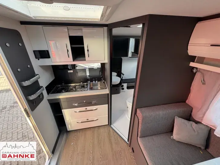 Fahrzeugbild Hobby Excellent 460 SL Autark, City Wasser #6