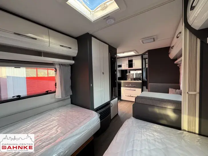 Fahrzeugbild Hobby Excellent 460 SL Autark, City Wasser #12