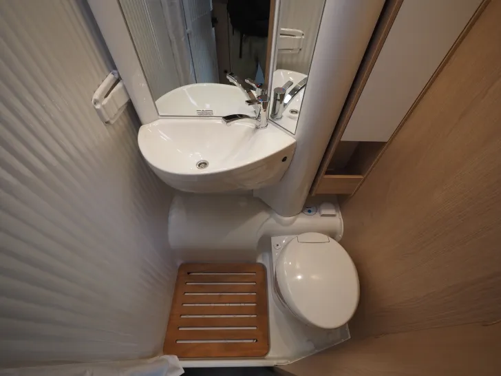 Fahrzeugbild Sunlight V 66 Adventure Edition, Automatik, Modell 2026 #14