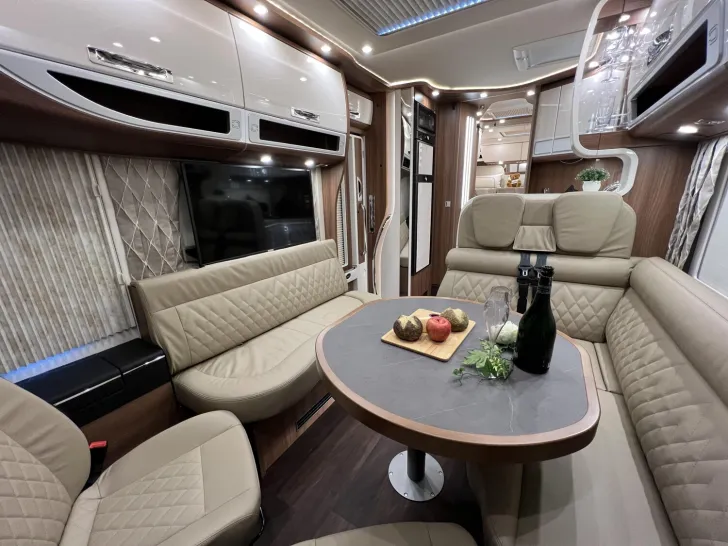 Fahrzeugbild Carthago chic e-line I 61 XL LE Mercedes (299) #16
