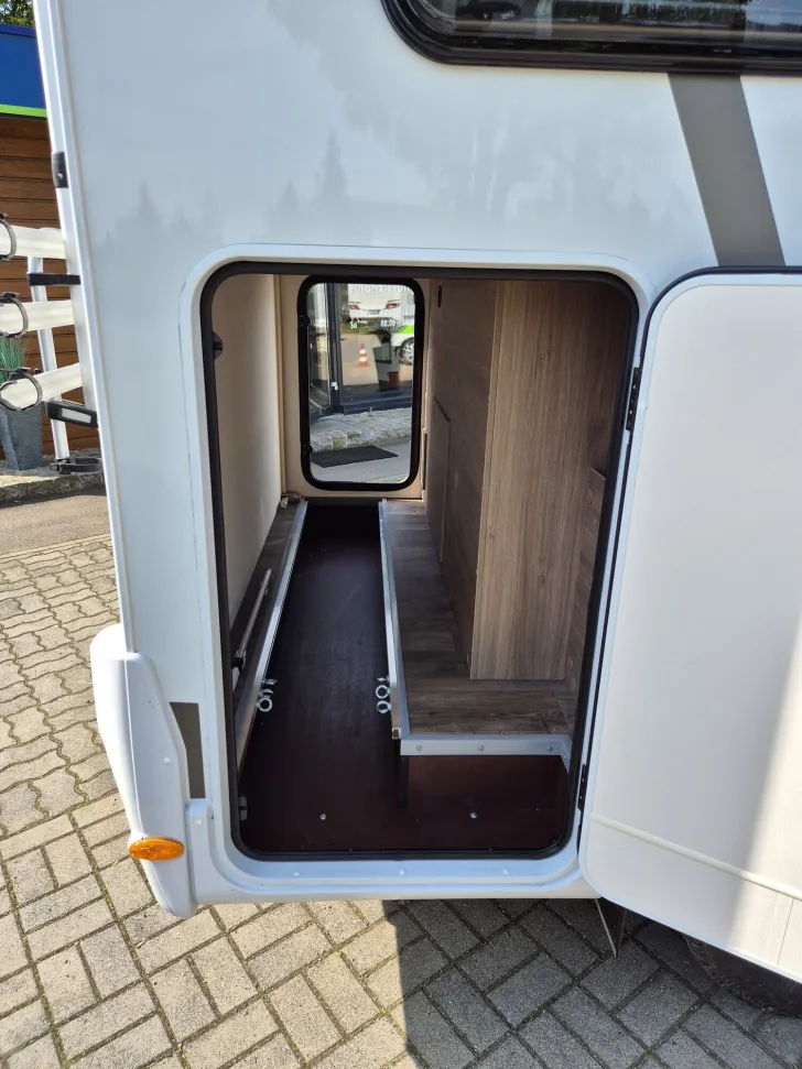 Fahrzeugbild Carado V132 pro+ #28