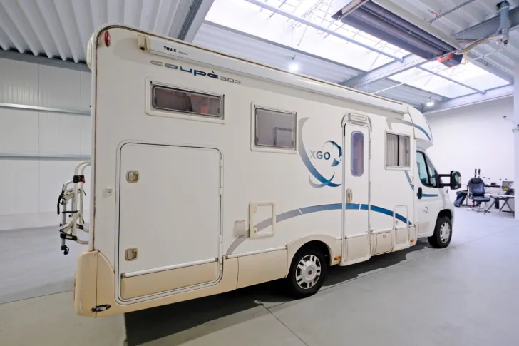 Fahrzeugbild XGO Coupe 303/Festbett/Garage/Klimaanlage/Markise #2