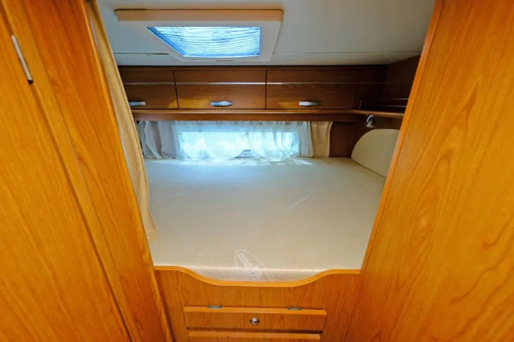 Fahrzeugbild XGO Coupe 303/Festbett/Garage/Klimaanlage/Markise #10