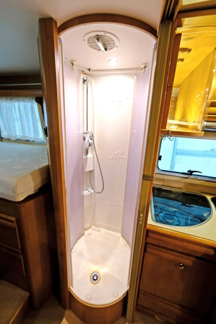 Fahrzeugbild Rapido 7066 DF/Einzelbetten/Solar/Klima/Preisgarantie #16