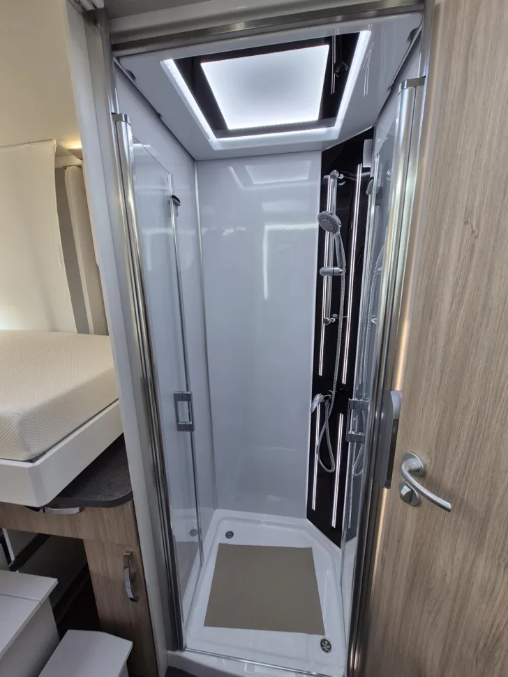 Fahrzeugbild Frankia Platin I 7400 Plus Pure 5.5 t #11