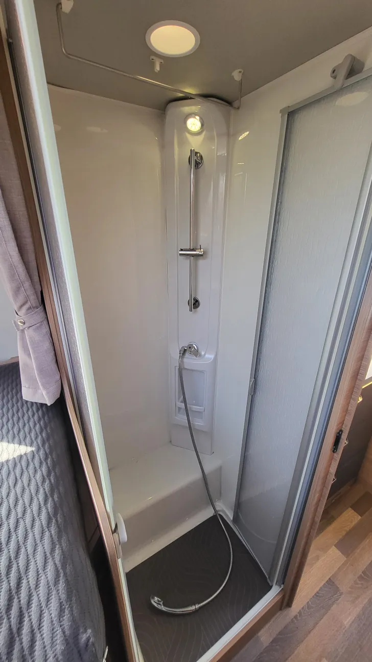 Etagenbetten Weinsberg CaraCore 700 MEG Automatik