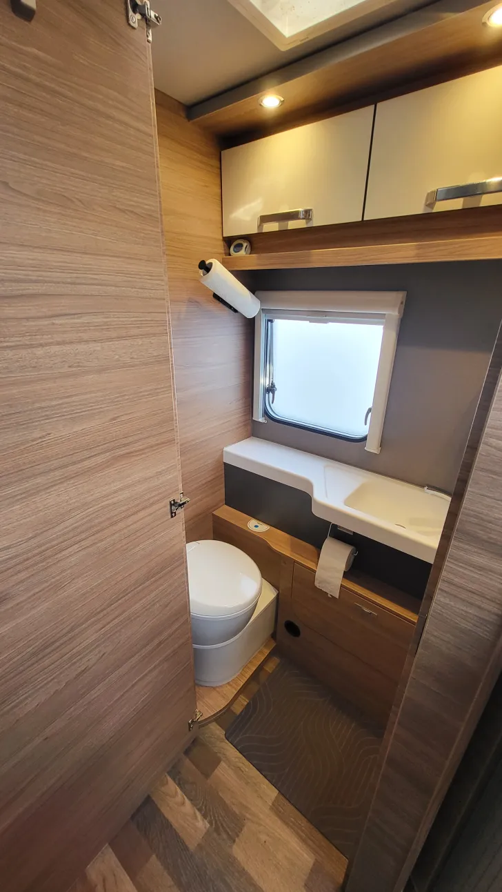 Toilette Weinsberg CaraCore 700 MEG Automatik