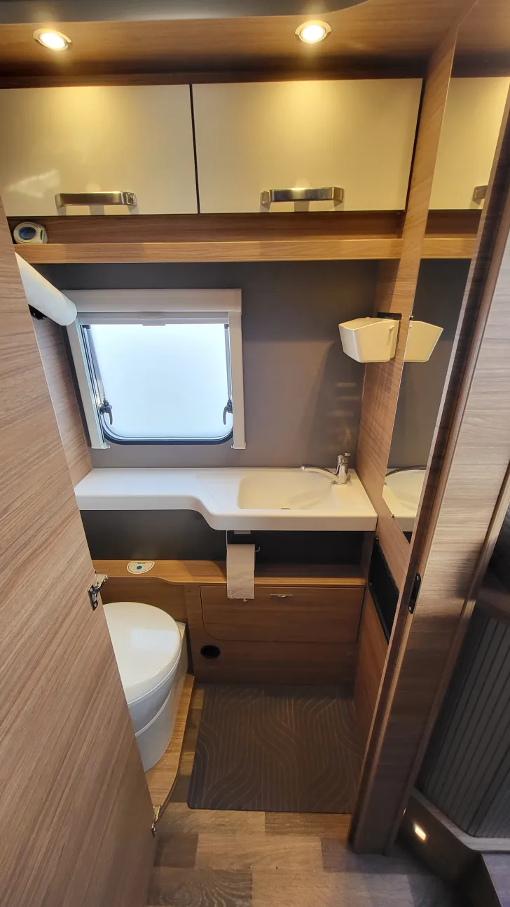 Ohne Titel Weinsberg CaraCore 700 MEG Automatik