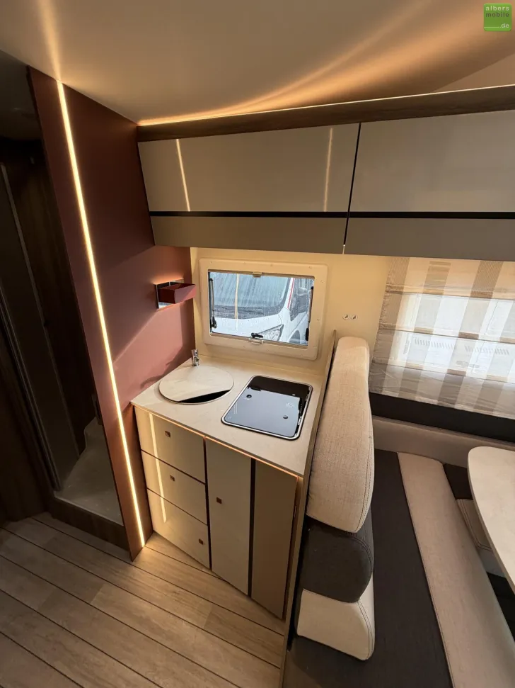 Fahrzeugbild Roller Team Kronos 284 M WinterPaket 200W Solar ACC Heavy 26 #12