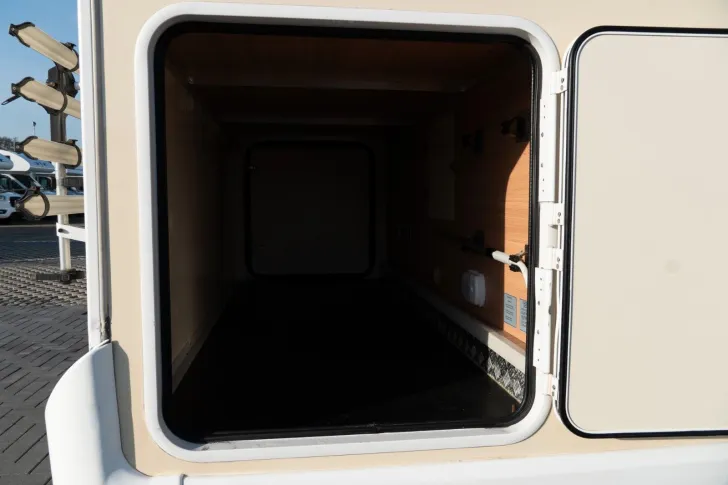 Fahrzeugbild Ahorn Camp Canada TE plus *Hubbett*SAT*TV*3 x Solar* #6