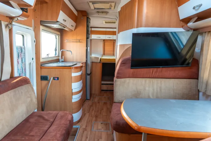 Fahrzeugbild Eura Mobil A820 EB 3*Solar*Sat*TV*Händler o. Export* #8