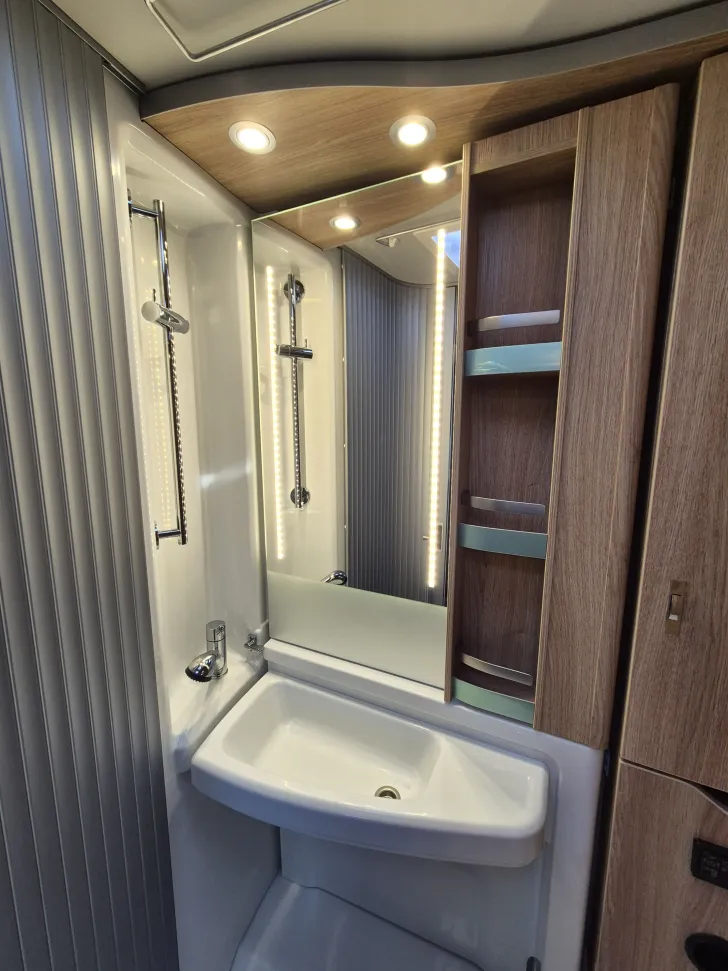 Fahrzeugbild Knaus SKY TI 650 MEG -IC Line- #27