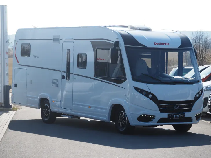 Fahrzeugbild Dethleffs Trend I 7057 EBL, 180 PS Autom., Loungesitzgr. #2