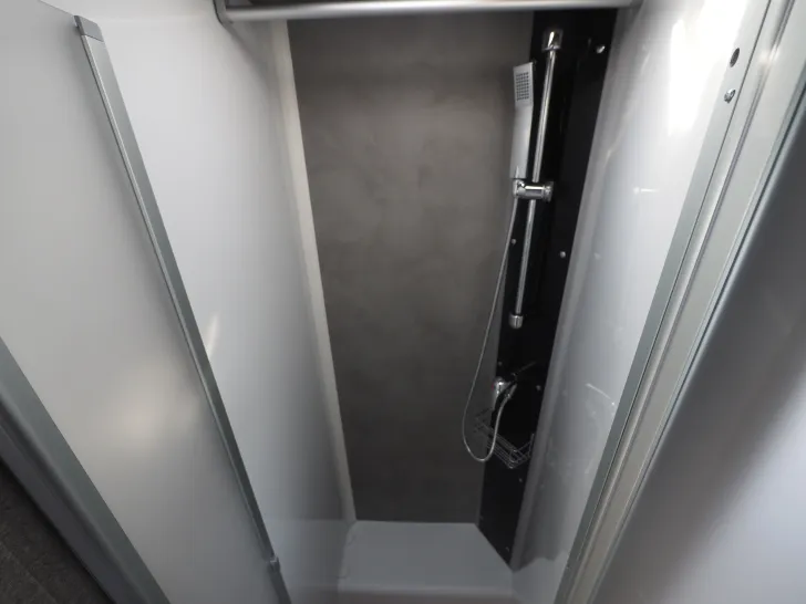 Fahrzeugbild Dethleffs Trend I 7057 EBL, 180 PS Autom., Loungesitzgr. #13