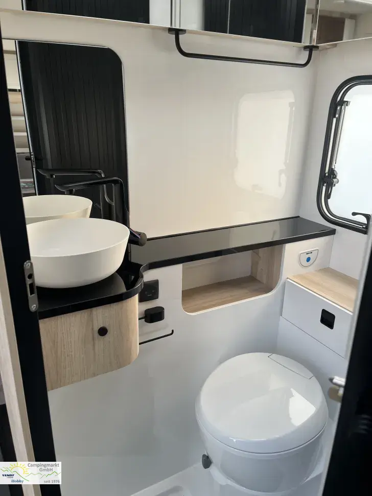 Fahrzeugbild Hobby De Luxe 460 SL #8