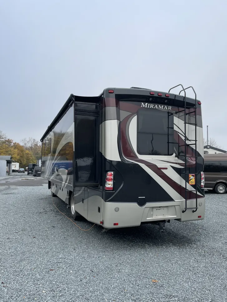 Fahrzeugbild THOR Motor Coach Miramar #4
