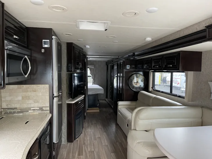 Fahrzeugbild THOR Motor Coach Miramar #21