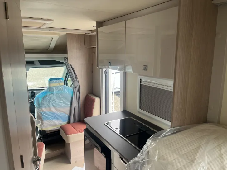 Fahrzeugbild Bürstner Lineo T 620 G (Solar Markise) #13