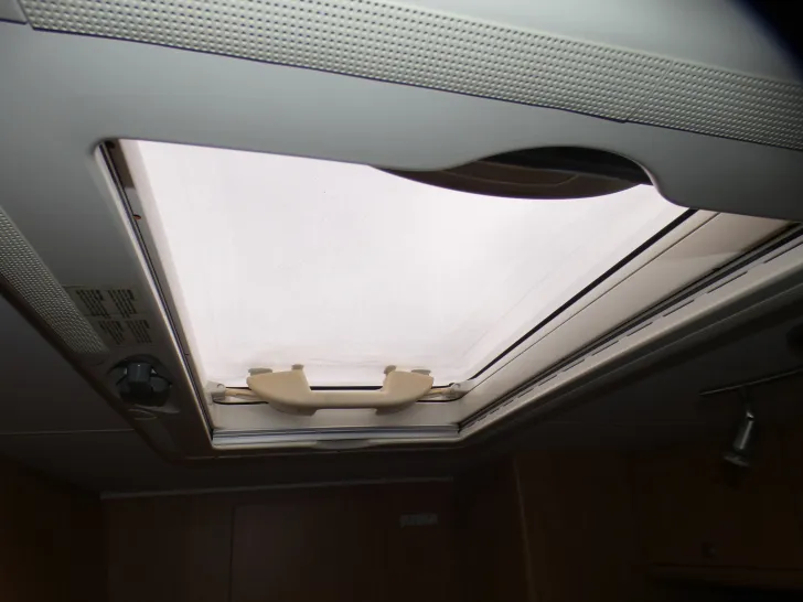 Fahrzeugbild Bürstner Alkoven A 530 Active #14