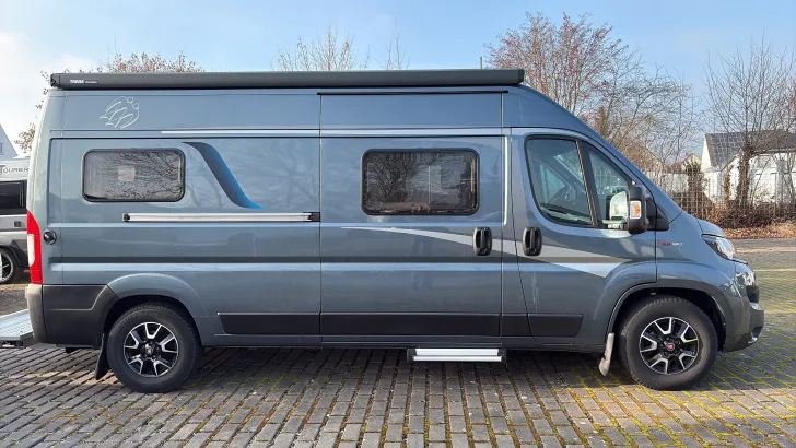 Seitlich Knaus BoxStar 600 ME