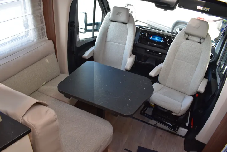 Fahrzeugbild Hymer B-Klasse MC T 580 Mercedes, Automatik, Distronic #4