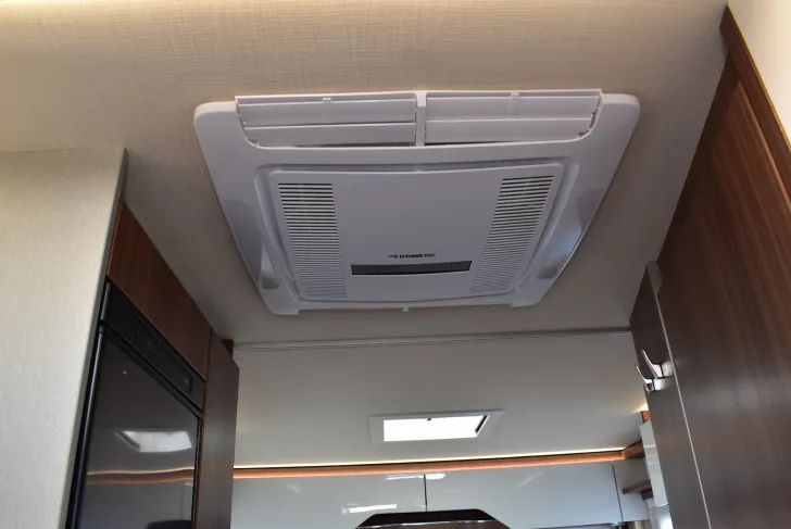 Fahrzeugbild Hymer B-Klasse MC T 580 Mercedes, Automatik, Distronic #17