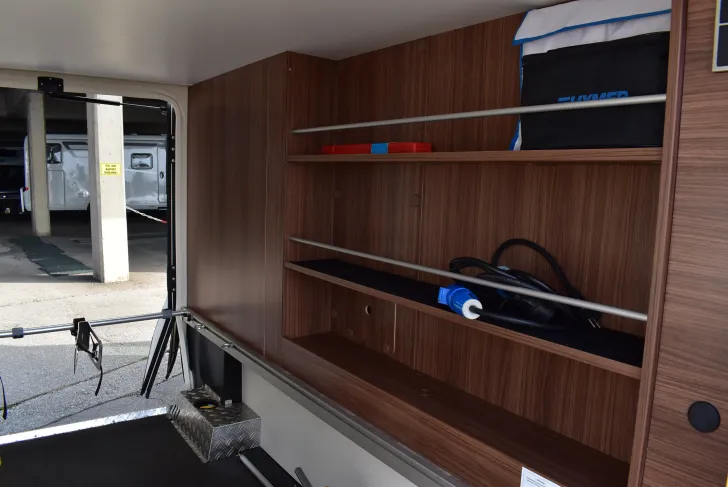 Fahrzeugbild Hymer B-Klasse MC T 580 Mercedes, Automatik, Distronic #41