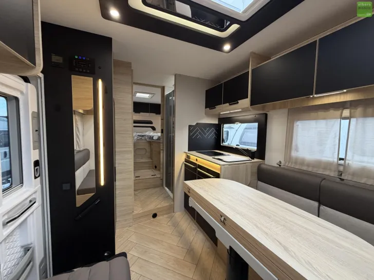 Fahrzeugbild Challenger Teilintegriert Graphite Edition 317 Drive 2026 #11