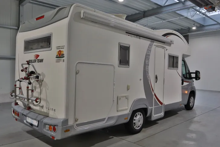 Fahrzeugbild Roller Team T-Line/2.Hand/Festbett+Hubbett/Garage/Klima #4