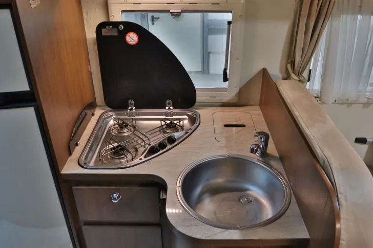 Fahrzeugbild Roller Team T-Line/2.Hand/Festbett+Hubbett/Garage/Klima #15