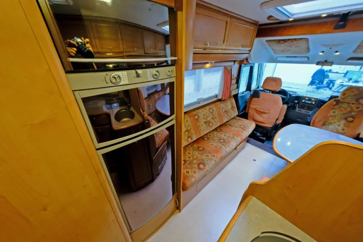 Fahrzeugbild RAPIDO LE RANDANNEUR 9048 DF - Hubbett - Klima #14