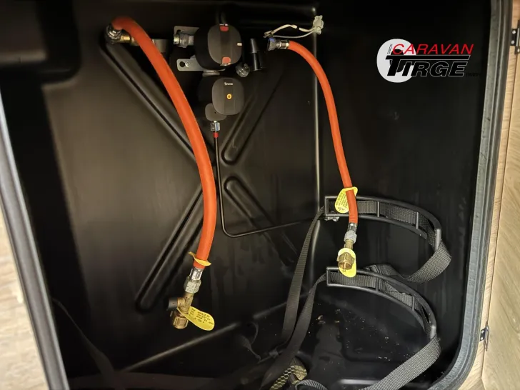 Fahrzeugbild Dethleffs Globetrail 640 S Peugeot AHK,Solar,Radio,RFK #10