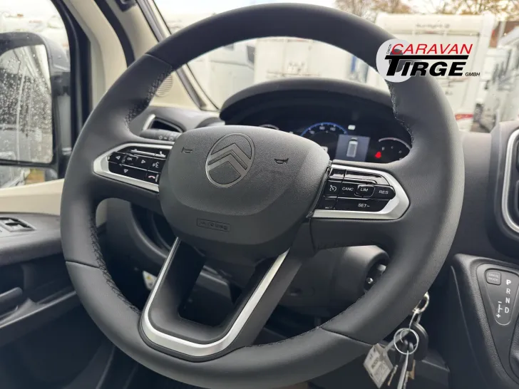 Fahrzeugbild Sunlight Adventure Cliff 602 #9