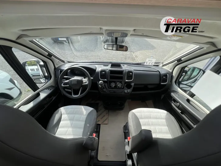 Fahrzeugbild Sunlight Adventure V 67S #14