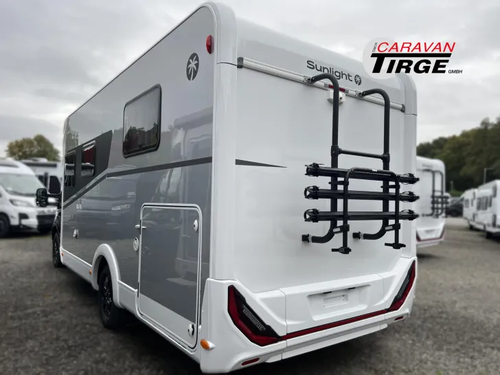 Fahrzeugbild Sunlight Adventure T Ford 690L #6