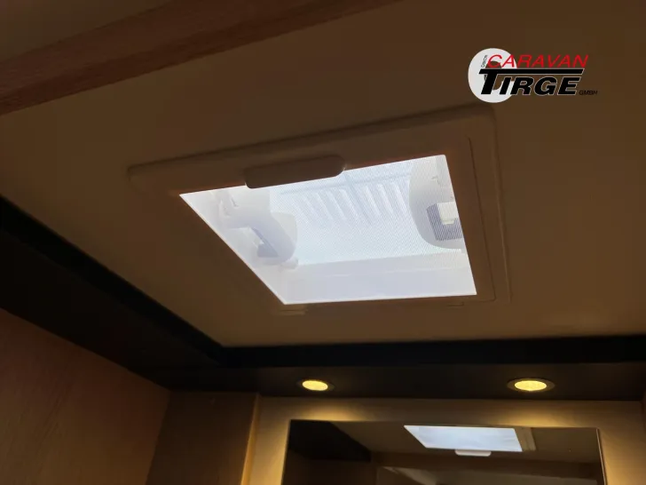 Fahrzeugbild Sunlight Adventure T Ford 690L #19