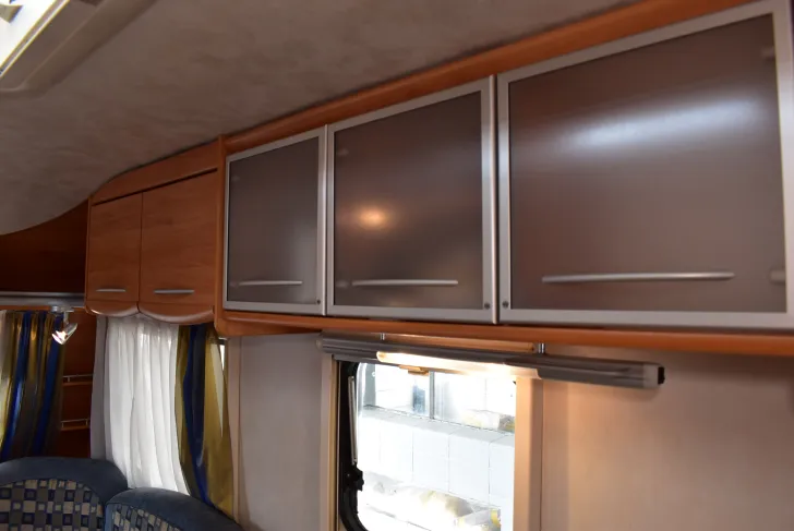 Fahrzeugbild Adria Adora 462 UB Klapp-Stockbett #10