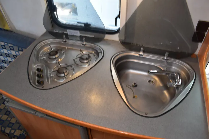 Fahrzeugbild Adria Adora 462 UB Klapp-Stockbett #12