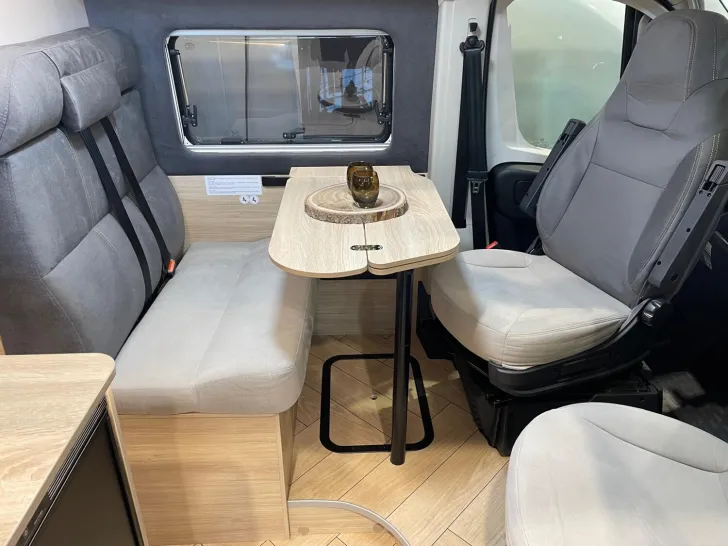 Fahrzeugbild Chausson Van Sweet Line V697 Arctic/Automatik/Lithium #5