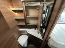 Fahrzeugbild Knaus Sun I 700 LEG *180*Automatik*5-Pakete*Klima* #18