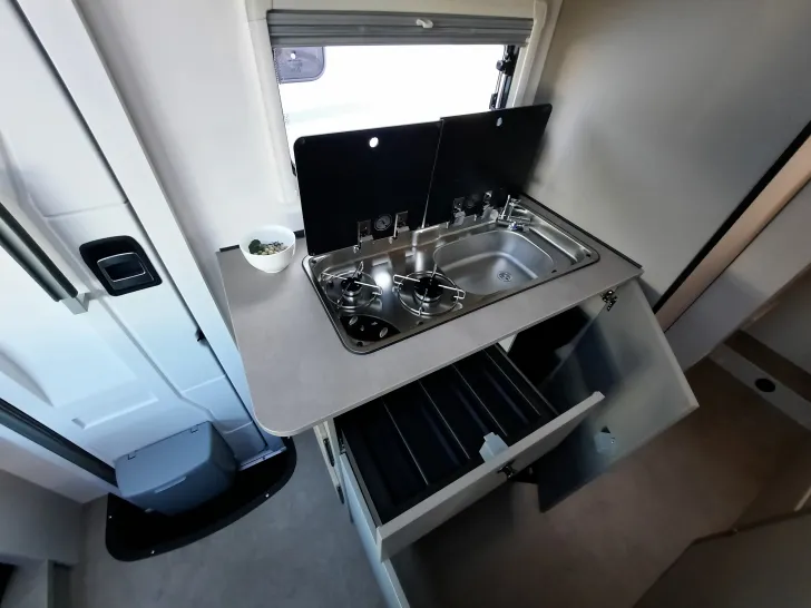 Fahrzeugbild LMC Tracer V 670 Verfüg./Sparen Sie 10.691,- € #12