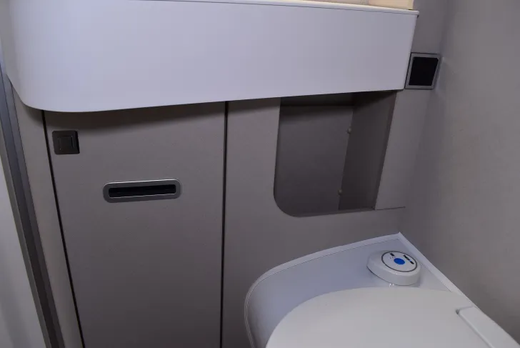 Fahrzeugbild Hymer Exsis-t 580 Pure Sat, TV, Markise, Längsbetten #19