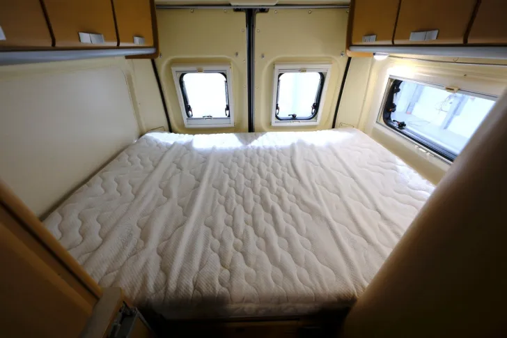 Fahrzeugbild Chausson Twist 600 Prestige - Festbett - Klima - AHK #14