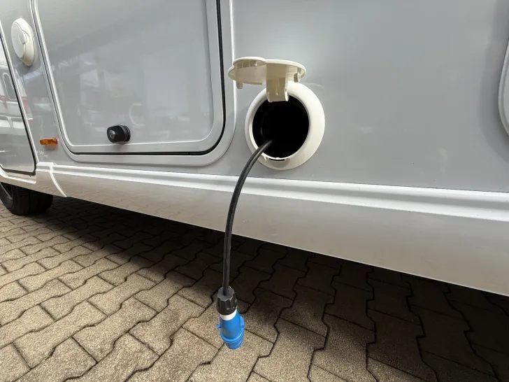 Fahrzeugbild Frankia M-Line NEO MI 7 GDK BLACKLINE 4,5t #SONDERMODELL #17