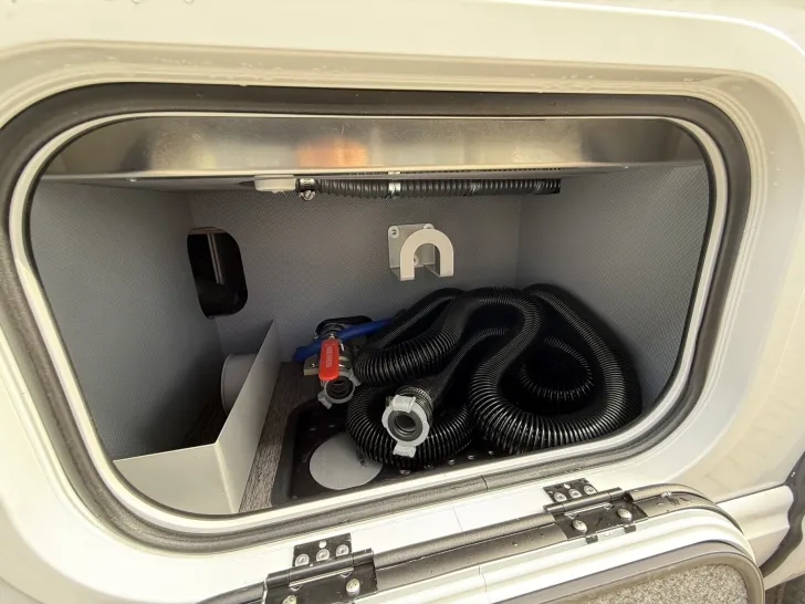 Fahrzeugbild Frankia M-Line NEO MI 7 GDK BLACKLINE 4,5t #SONDERMODELL #18